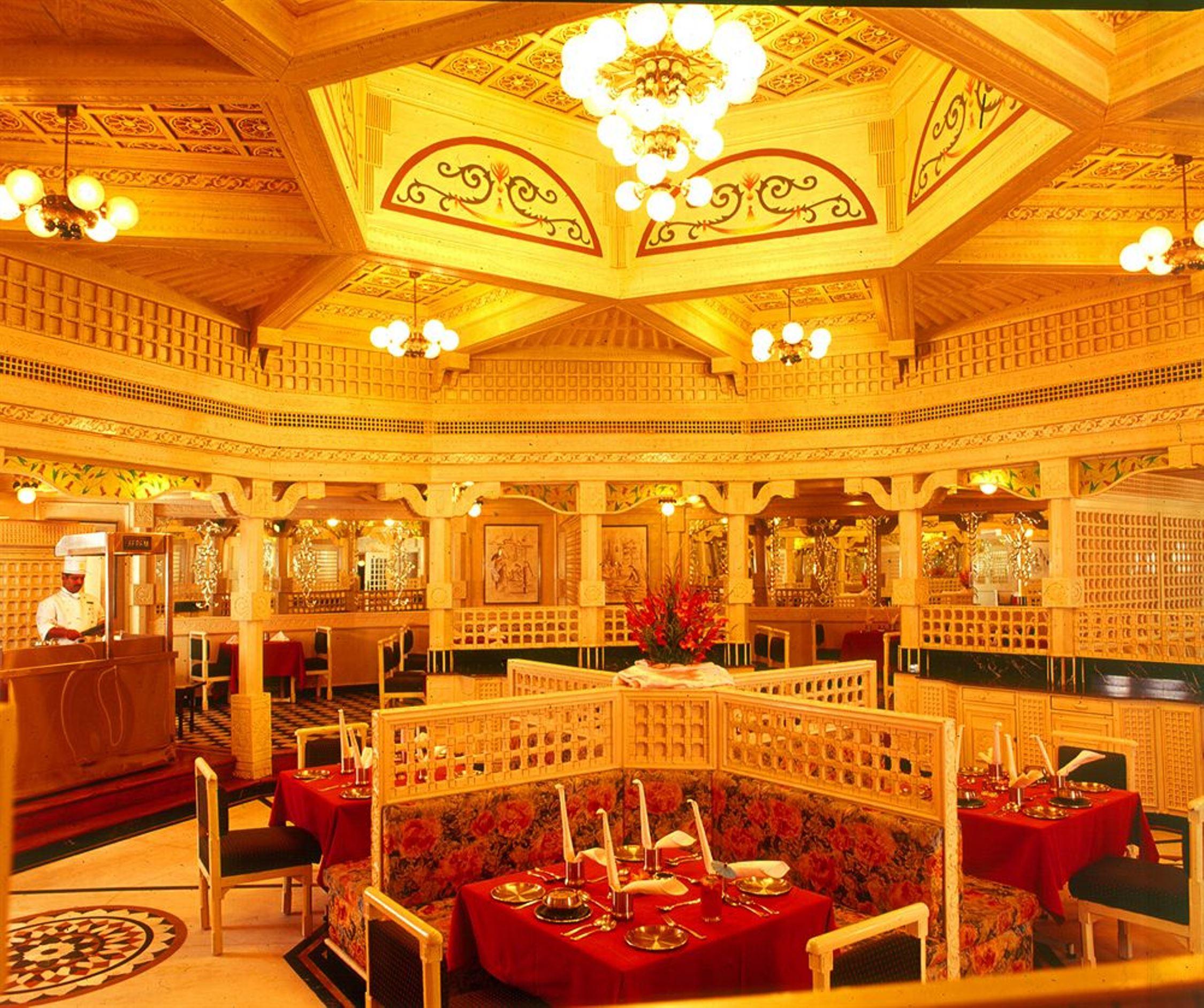 Savera Hotel Chennai Restoran foto